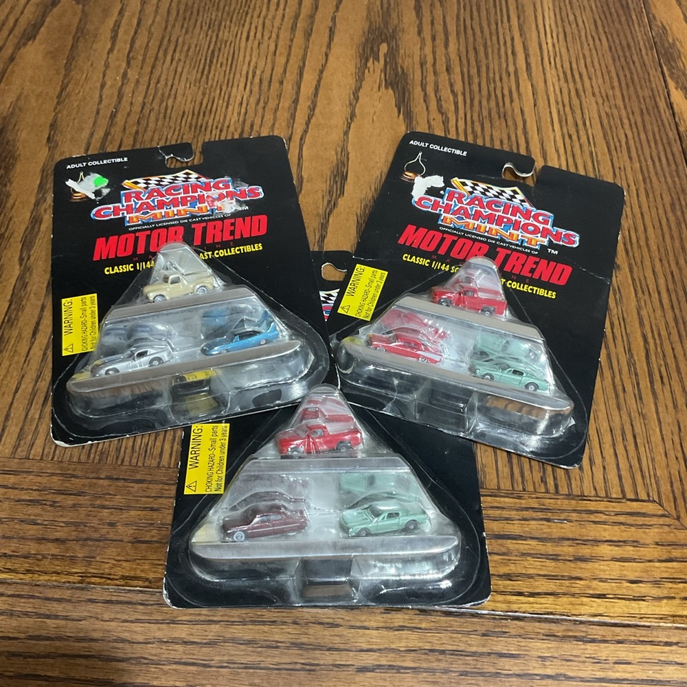 Racing Champions Mint Motor Trend Diecast Cars Set